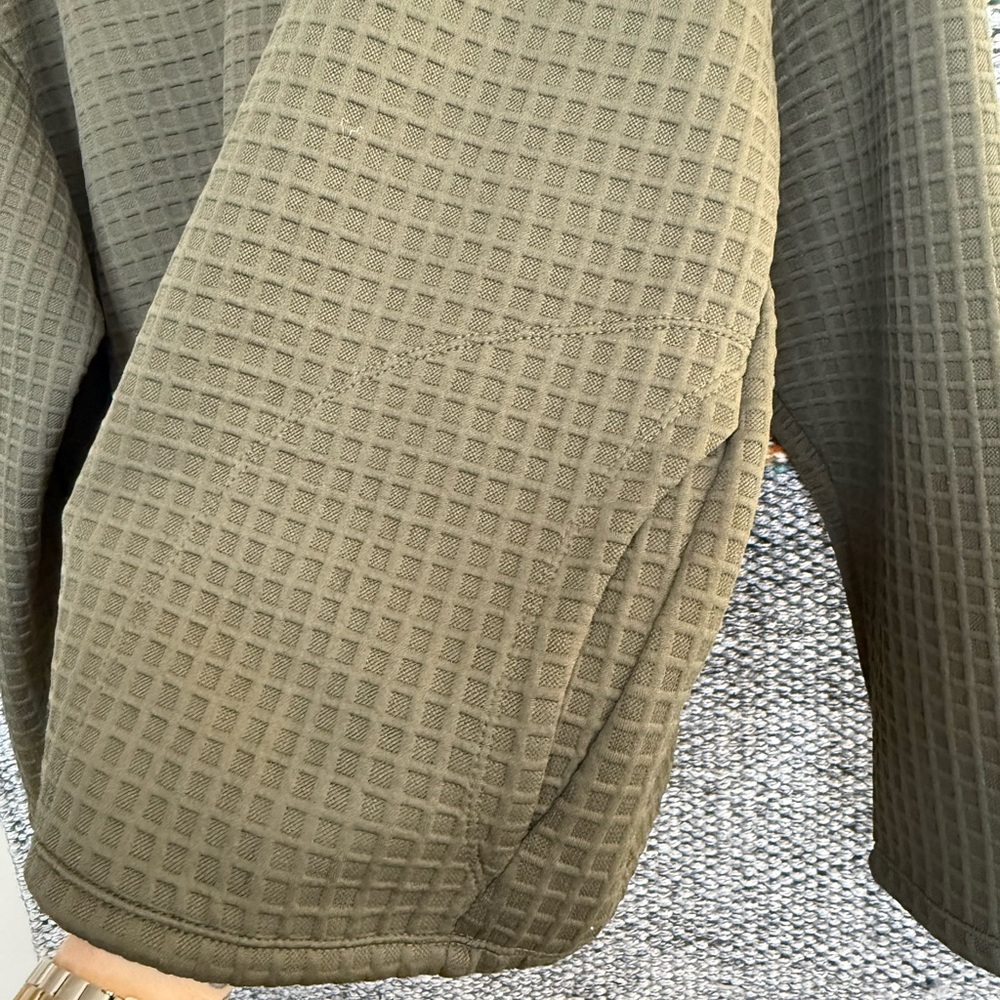 Max Studio Olive Waffle Knit Crew Neck Pullover - Picture 6 of 6